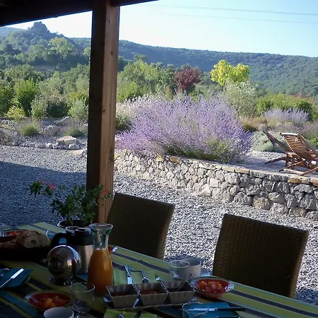 Bed & Breakfast Font Vive - D'hotes Eco-labellisees Avec Cuisine - Confort, Calme Et Vue Exceptionnels ! Grospierres